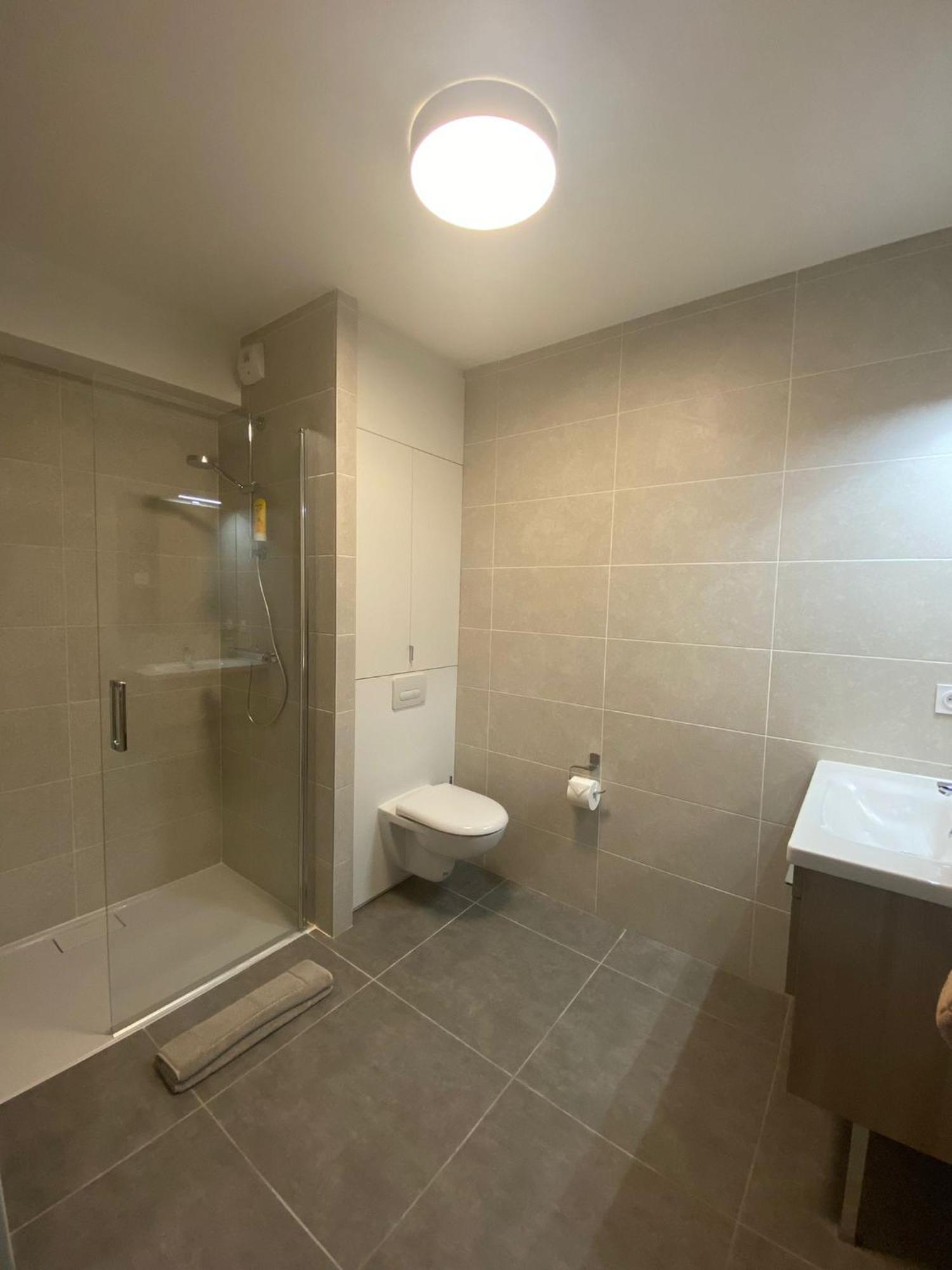 Cedre Rouge Grand Geneve Saint-Julien-en-Genevois Exterior photo